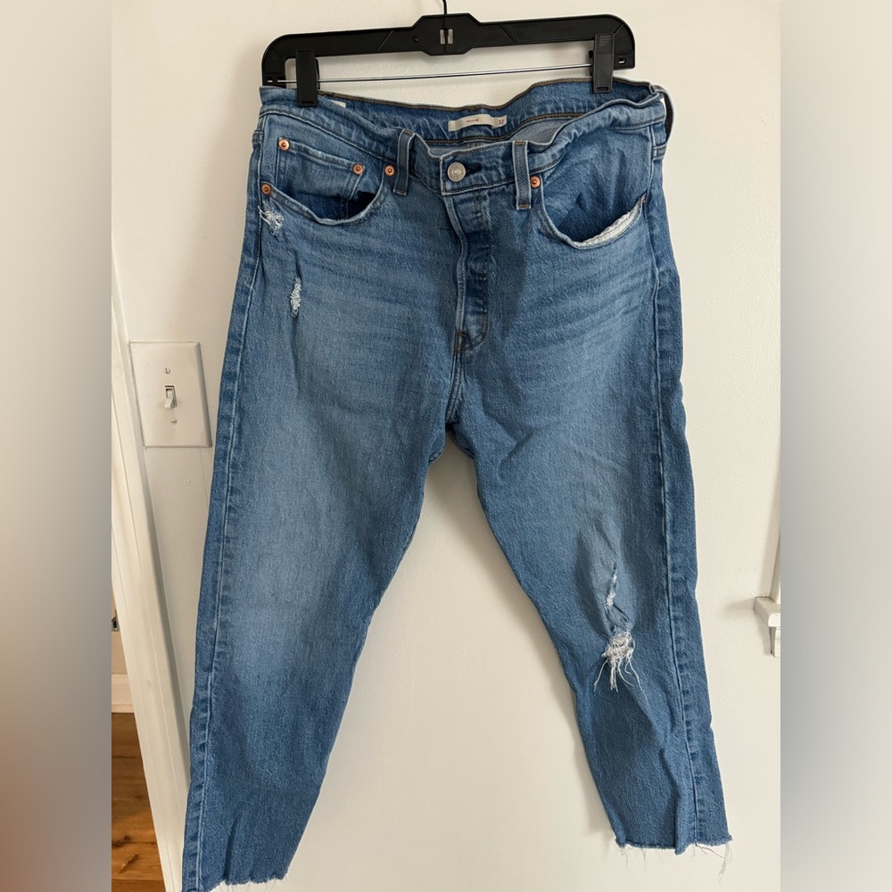 Levi’s wedgie jeans